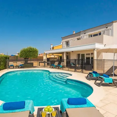 Gris 4 Bedroom Villa, Cala'n Forcat * Cala'N Blanes (Menorca)