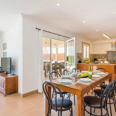 Gris 4 Bedroom Villa, Cala'n Forcat