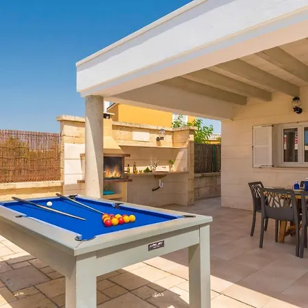 Gris 4 Bedroom Villa, Cala'n Forcat Villa Cala'N Blanes (Menorca)