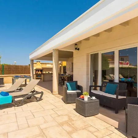 Villa Gris 4 Bedroom Villa, Cala'n Forcat Cala'N Blanes (Menorca)