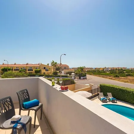 Gris 4 Bedroom Villa, Cala'n Forcat Villa Cala'N Blanes (Menorca)
