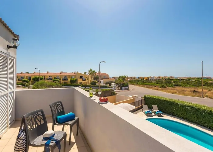 Gris 4 Bedroom Villa, Cala'n Forcat Vila Cala'N Blanes (Menorca)